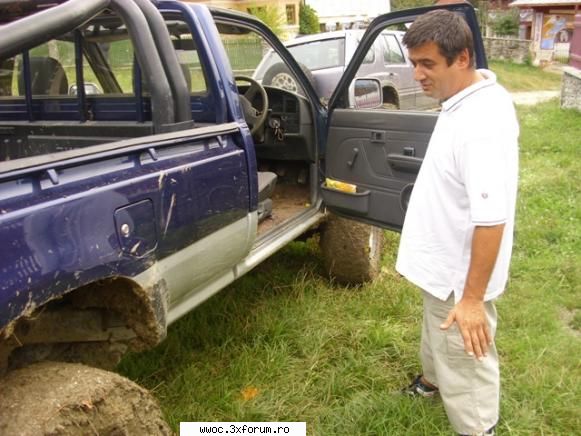 - Iesire mocirloasa la Malul Alb - O bem in sat, la un "sandvushti"... :D - Intalniri la sfarsit de saptamana