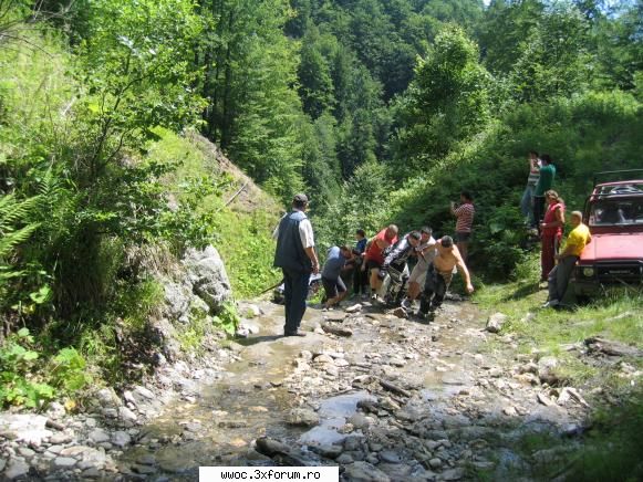 - Soft Offroad cu gasca mare - Echipa la treaba - Intalniri la sfarsit de saptamana