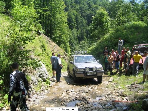 - Soft Offroad cu gasca mare - Adi cu Frontera dupa ce urcase cascada - Intalniri la sfarsit de saptamana
