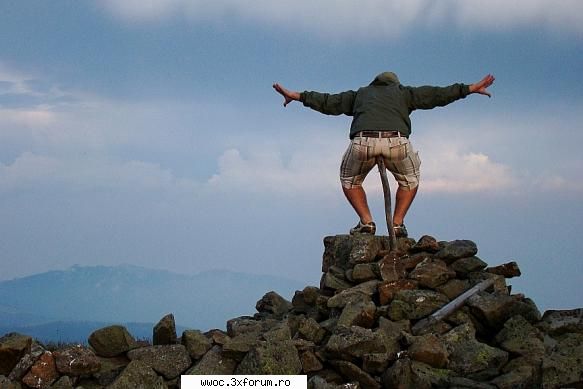 - Weekend in golul alpin! - ups, unii se "scarpina" cu ursu (Vf. Ursu - Intalniri la sfarsit de saptamana