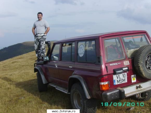 19-20 cabana gerea - nu poate lipsi celebra poza....pe capota - Intalniri la sfarsit de saptamana