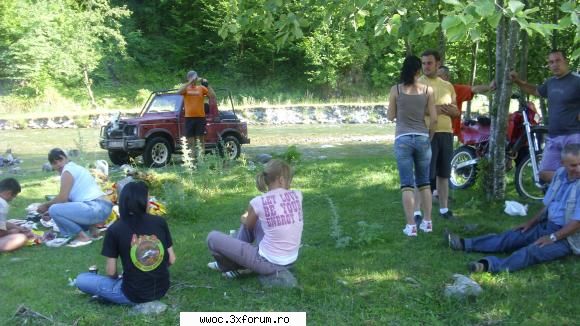 unde ne-am reintalnit cu totii si ne-am asezat tabara... :razz: 20.06.2009 - olanesti - saliste -