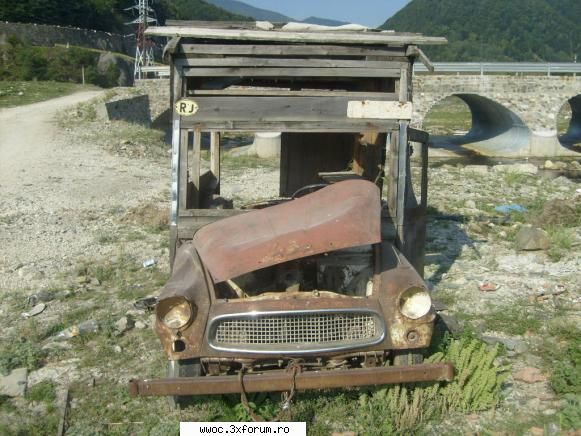- Oaspeti la drum de seara... - si la final, piesa de rezistenta - Intalniri la sfarsit de saptamana