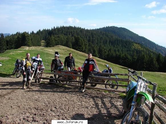 A urcat cineva cu 4X4 pe Folea ? - popas "la stana" - Intalniri la sfarsit de saptamana