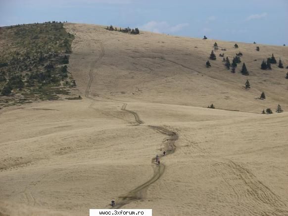 A urcat cineva cu 4X4 pe Folea ? - drumul pe platou - Intalniri la sfarsit de saptamana