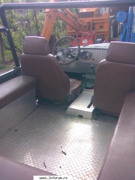 Gaz 69 modificat - "Cameleonul" - Si bordul a fost montat - Prezentare masini
