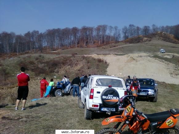 Hilux, Pathfinder & 2 X EXC - In sfarsit, pe platou, cu baietii - Intalniri la sfarsit de saptamana