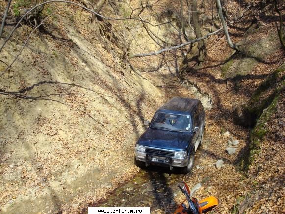 Hilux, Pathfinder & 2 X EXC - super traseu pe un parau...pt week endul - Intalniri la sfarsit de saptamana