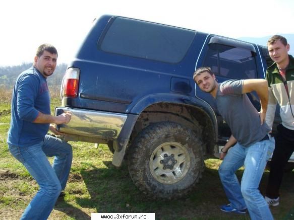 Hilux, Pathfinder & 2 X EXC - oldcarsmaniac - Intalniri la sfarsit de saptamana