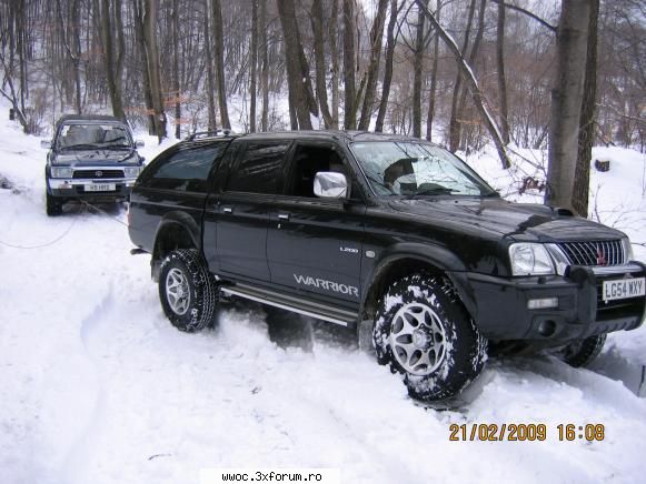 L200 & Hilux Surf - - oldcarsmaniac - Intalniri la sfarsit de saptamana