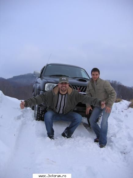 L200 & Hilux Surf - - oldcarsmaniac - Intalniri la sfarsit de saptamana