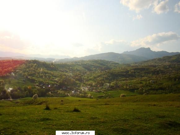 My Playground - in spate dreapta se vede Cozia - Intalniri la sfarsit de saptamana