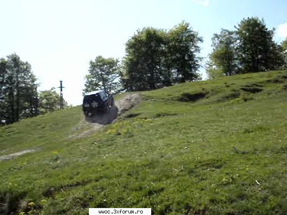 asta e englezul,veritabil, mai mic dar ....mai creste. - landrover - Prezentare masini