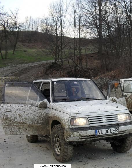 suzuki vitara - suzuki vitara usor modificata - Prezentare masini